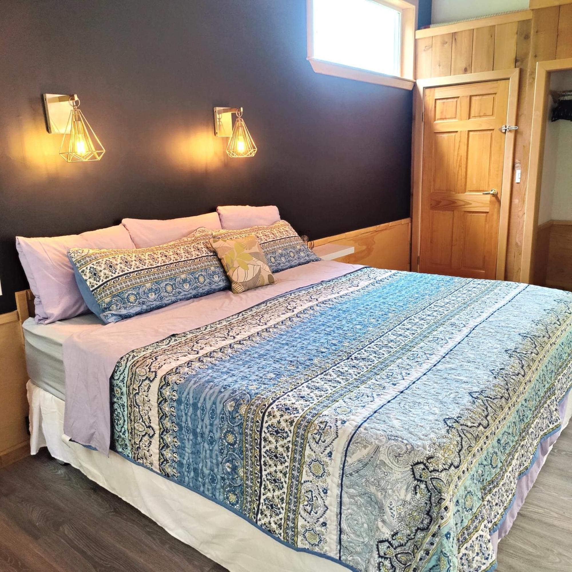 Hummingbird Lodge Bnb Gabriola Экстерьер фото